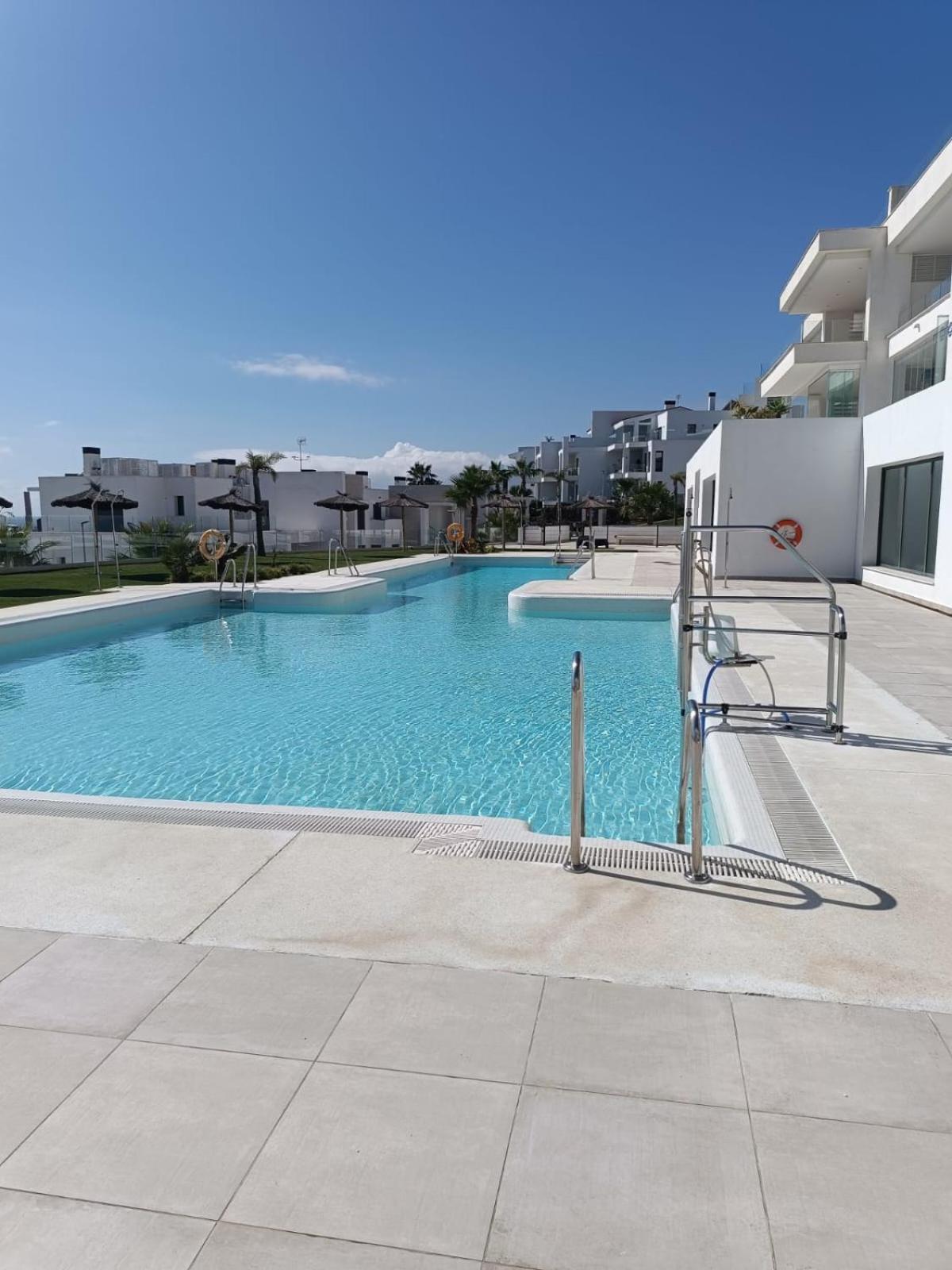 Apartament Moderni S Vyhledem Na Ve Meste La Alcaidesa